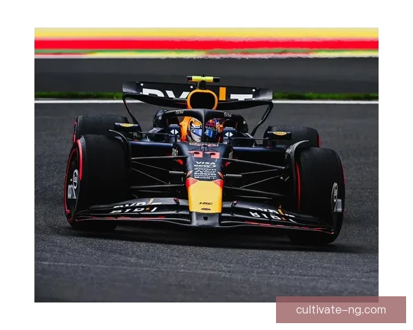 F1新赛季焦点战绩与车队策略变化全面解析引爆车迷热议持续升温 F1新赛季焦点战绩与车队策略变化全面解析引爆车迷热议持续升温