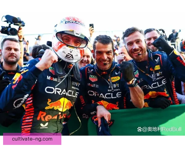 F1赛季最新动态:顶级车队激战正酣 新赛道和规则引发关注 F1赛季最新动态:顶级车队激战正酣 新赛道和规则引发关注