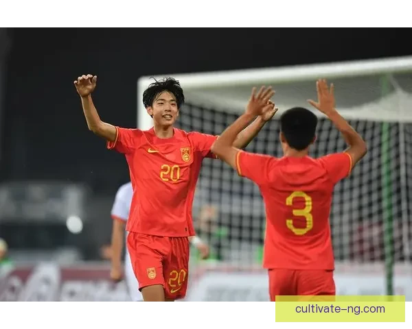 中国足球队备战亚洲杯全新阵容亮相 重点考察年轻球员实力