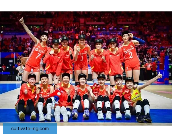 中国女排在世锦赛中逆转意大利夺冠展现强大团队实力